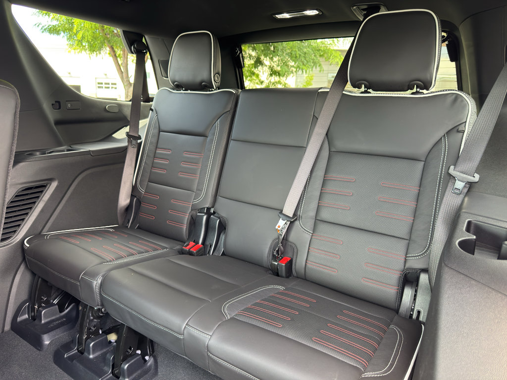 Used 2025 GMC Yukon AT4 Ultimate w/ LPO, Floor Liner Package AWD/4WD image 10