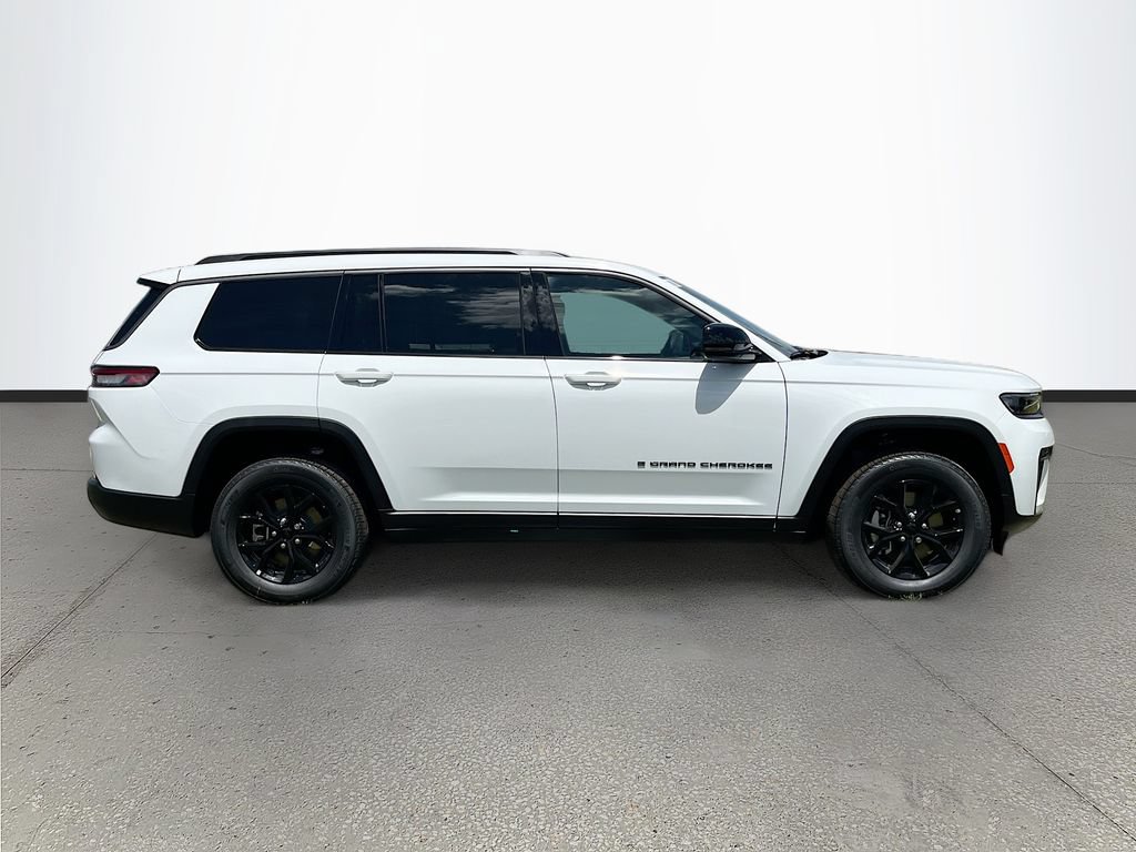 New 2026 Jeep Grand Cherokee L 4WD image 8