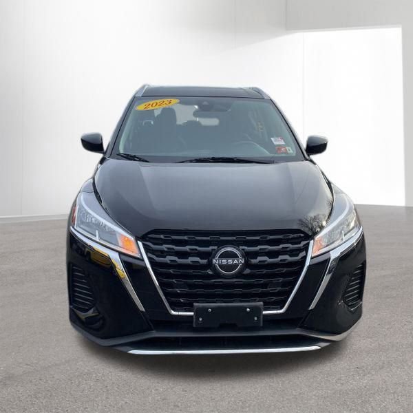 Used 2023 Nissan Kicks SV image 9