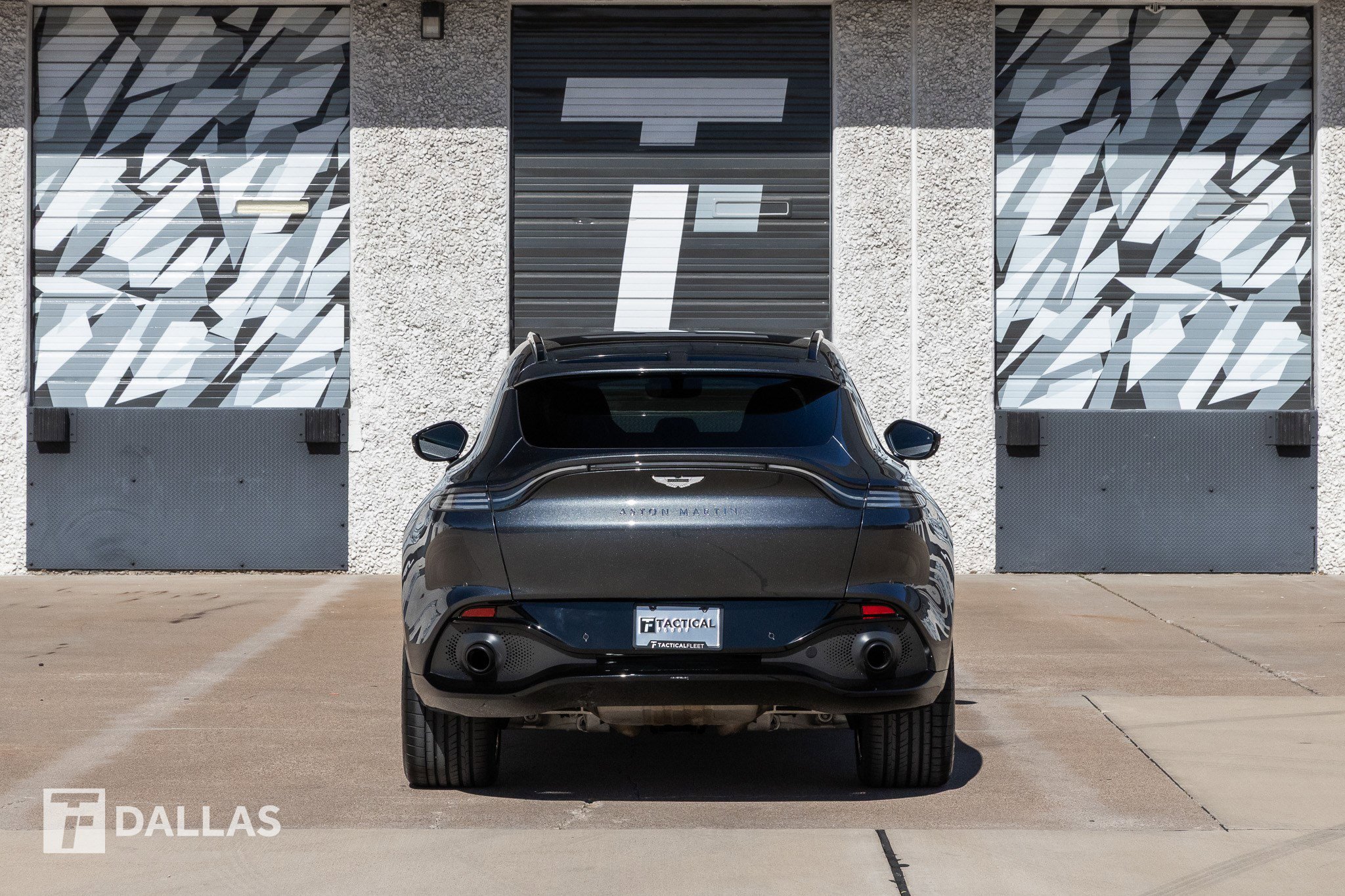 Used 2021 Aston Martin DBX image 14