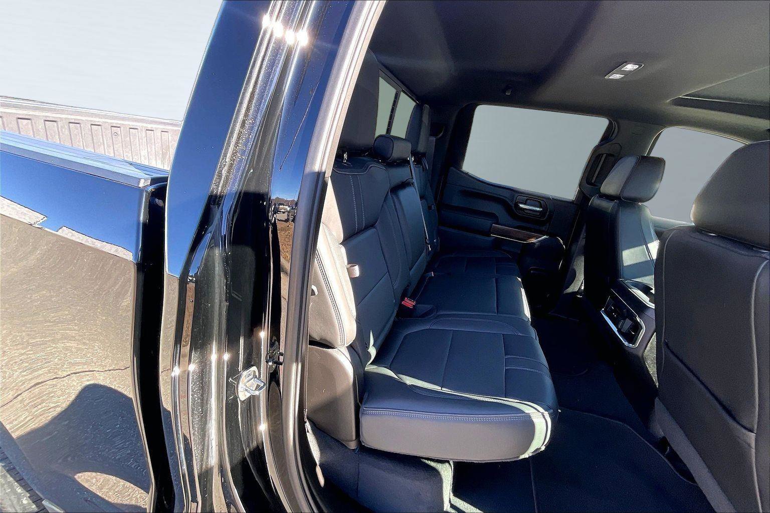 Used 2022 Chevrolet Silverado 1500 High Country image 28