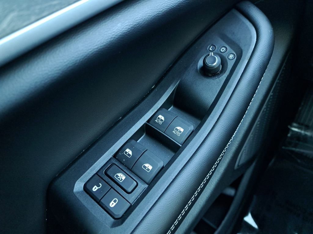 New 2025 Jeep Grand Cherokee Limited w/ Luxury Tech Group II AWD/4WD image 25