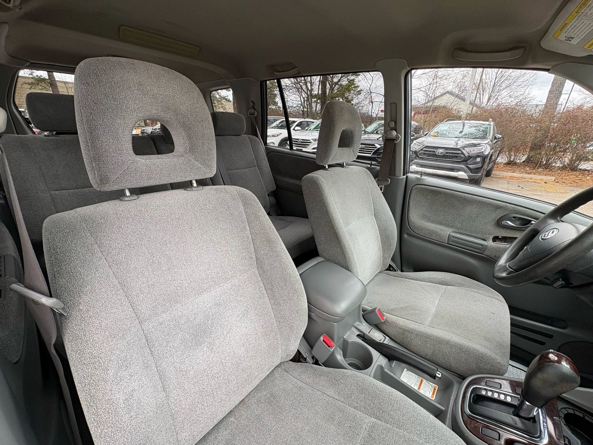 Used 2004 Suzuki XL7 LX image 9