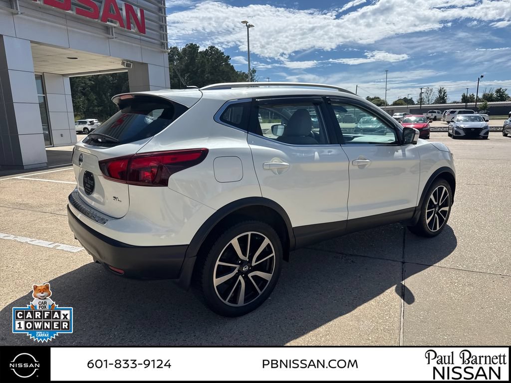 Used 2018 Nissan Rogue Sport SL w/ SL Premium Package FWD image 7