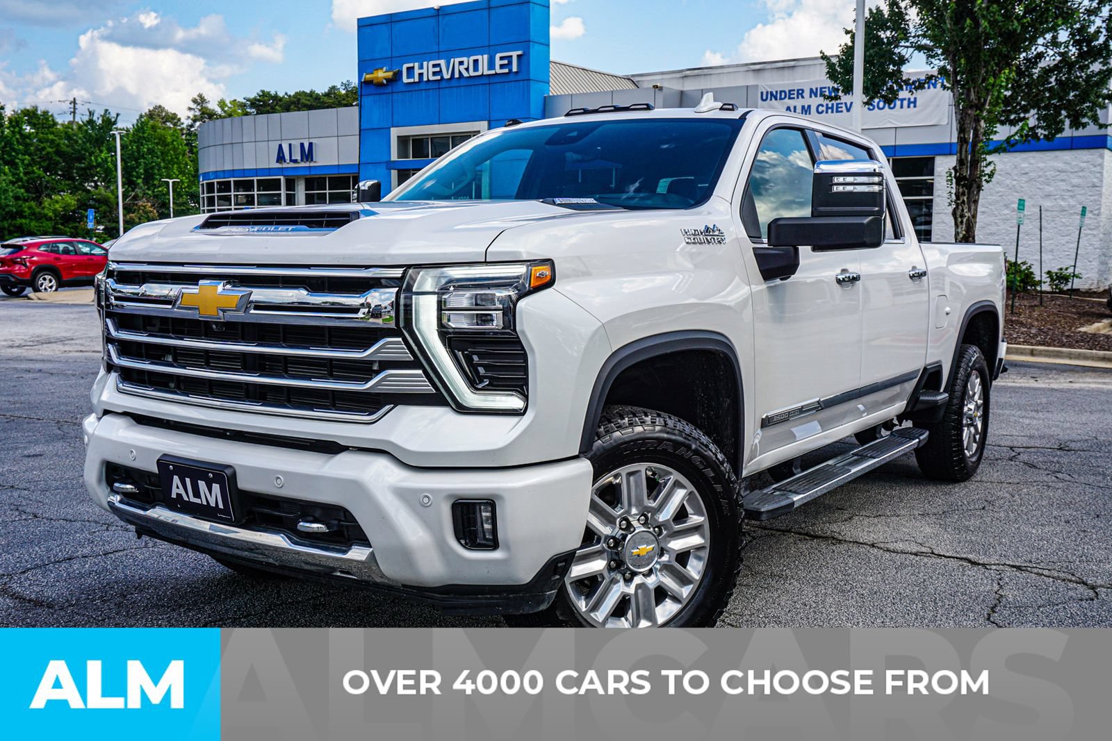 Used 2025 Chevrolet Silverado 3500 High Country w/ High Country Premium Package AWD/4WD image 2