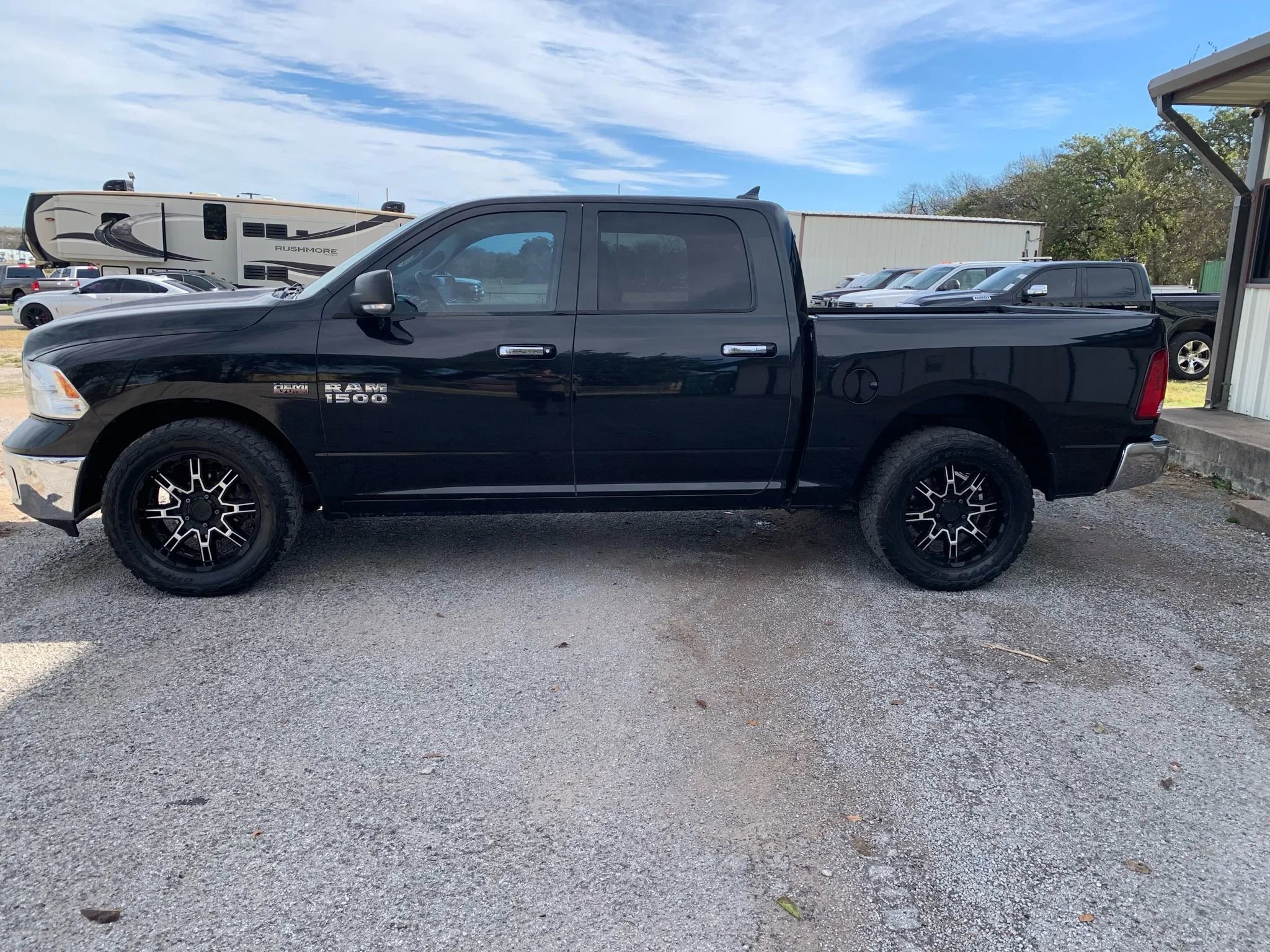 Used 2018 RAM 1500 Lone Star image 2