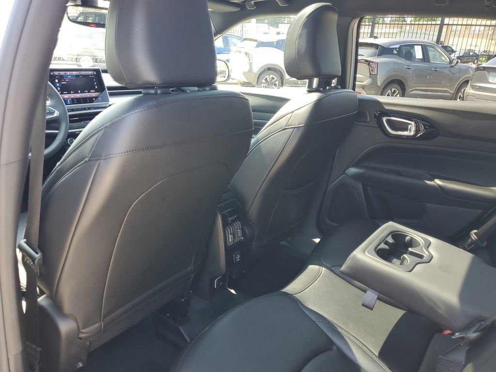 Used 2025 Jeep Compass Limited w/ High Altitude Package AWD/4WD image 10