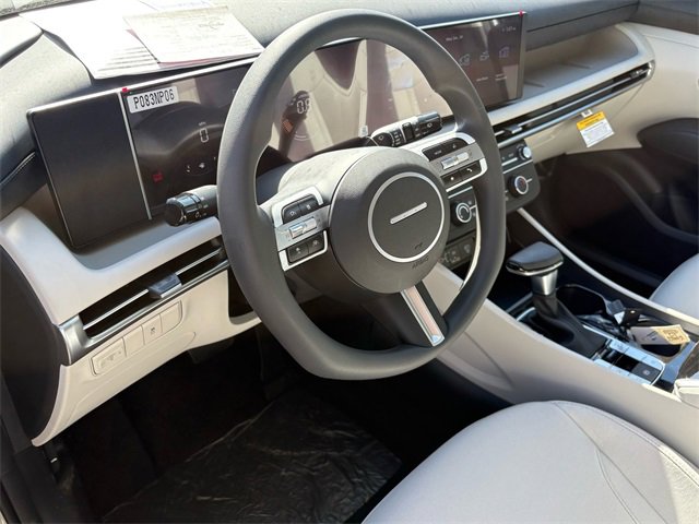 New 2026 Hyundai Tucson SE image 9