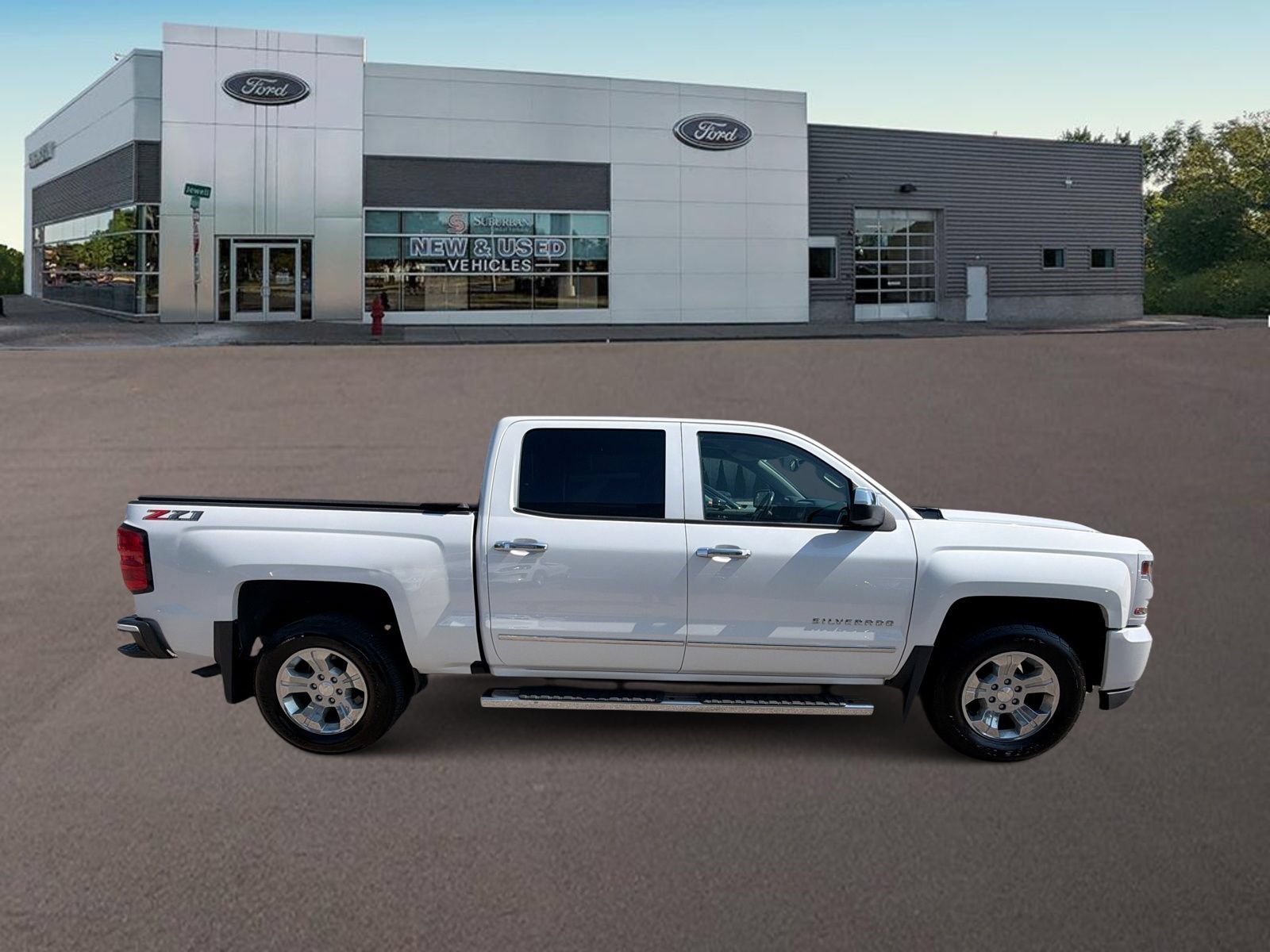 Used 2018 Chevrolet Silverado 1500 LT w/ All Star Edition AWD/4WD image 10
