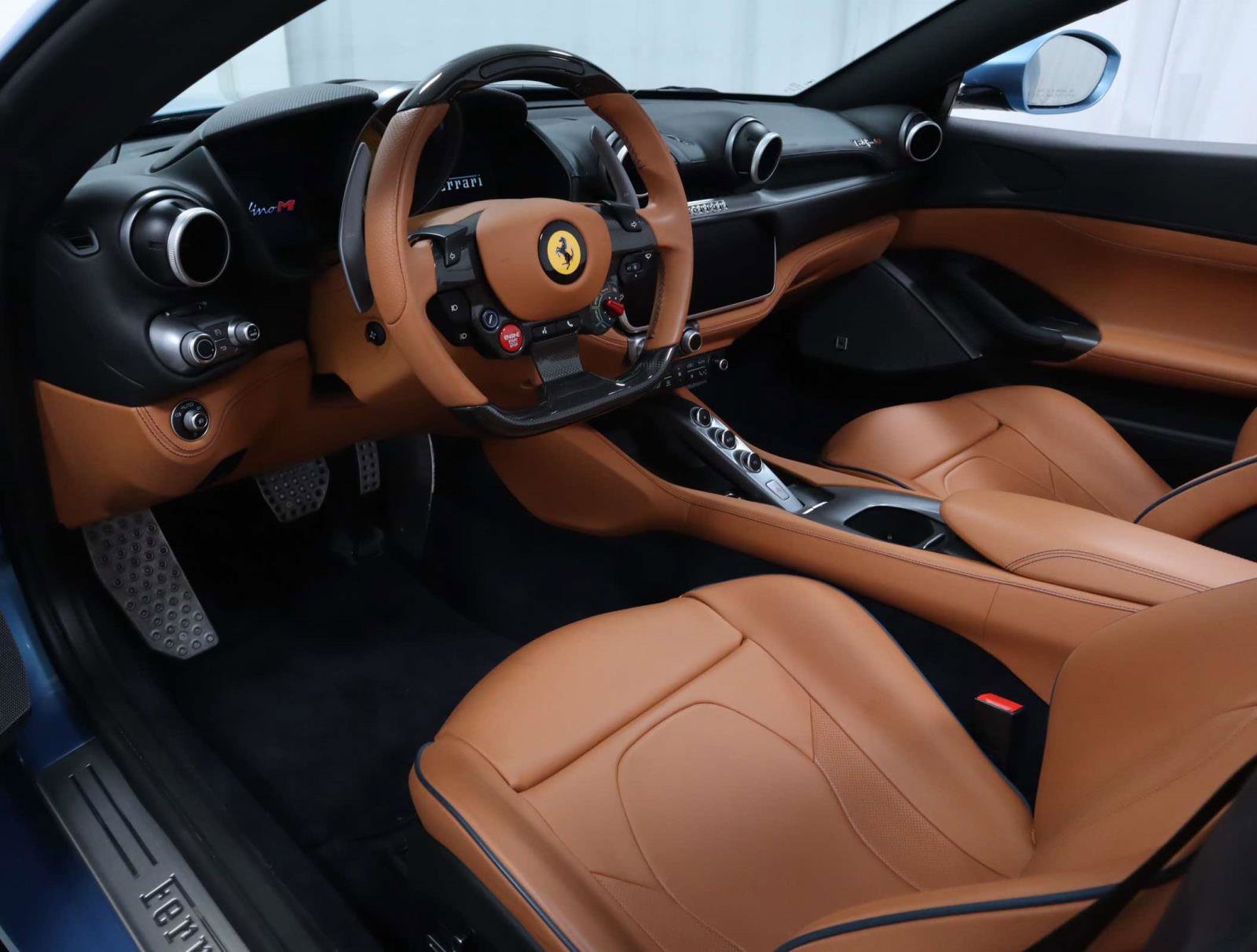 Certified 2022 Ferrari Portofino M image 18