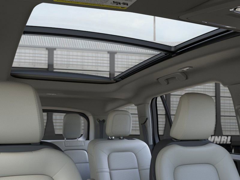New 2025 Lincoln Aviator AWD image 22
