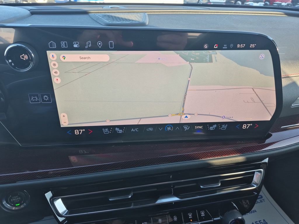 New 2026 Chevrolet Traverse RS image 19