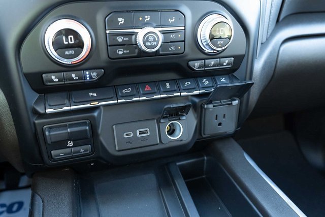 Used 2022 GMC Sierra 1500 Denali w/ Denali Premium Package image 17