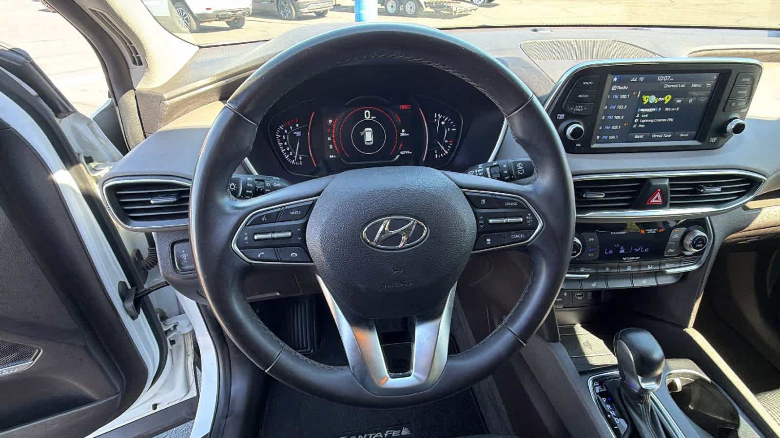 Used 2020 Hyundai Santa Fe SEL w/ Convenience Package FWD image 18
