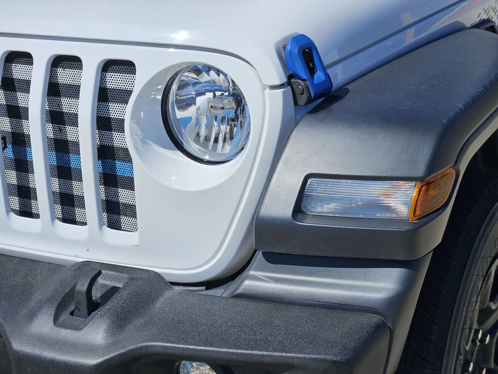 Used 2020 Jeep Gladiator Sport AWD/4WD image 10