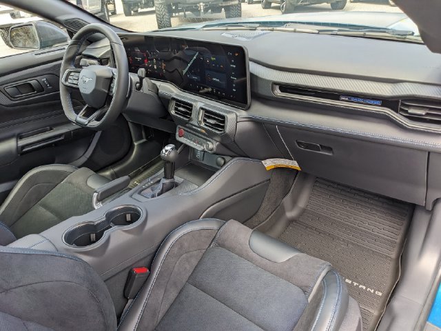 Used 2026 Ford Mustang Dark Horse w/ Dark Horse Handlin Package RWD image 15