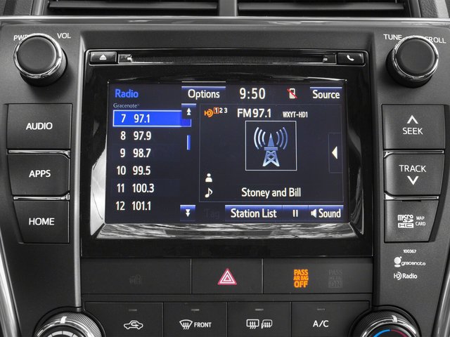 Used 2016 Toyota Camry SE FWD image 11