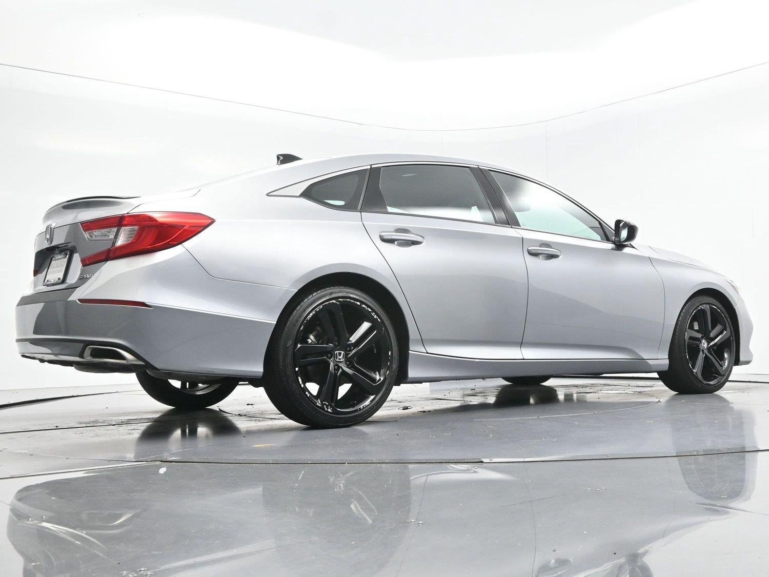 Used 2022 Honda Accord Sport image 47