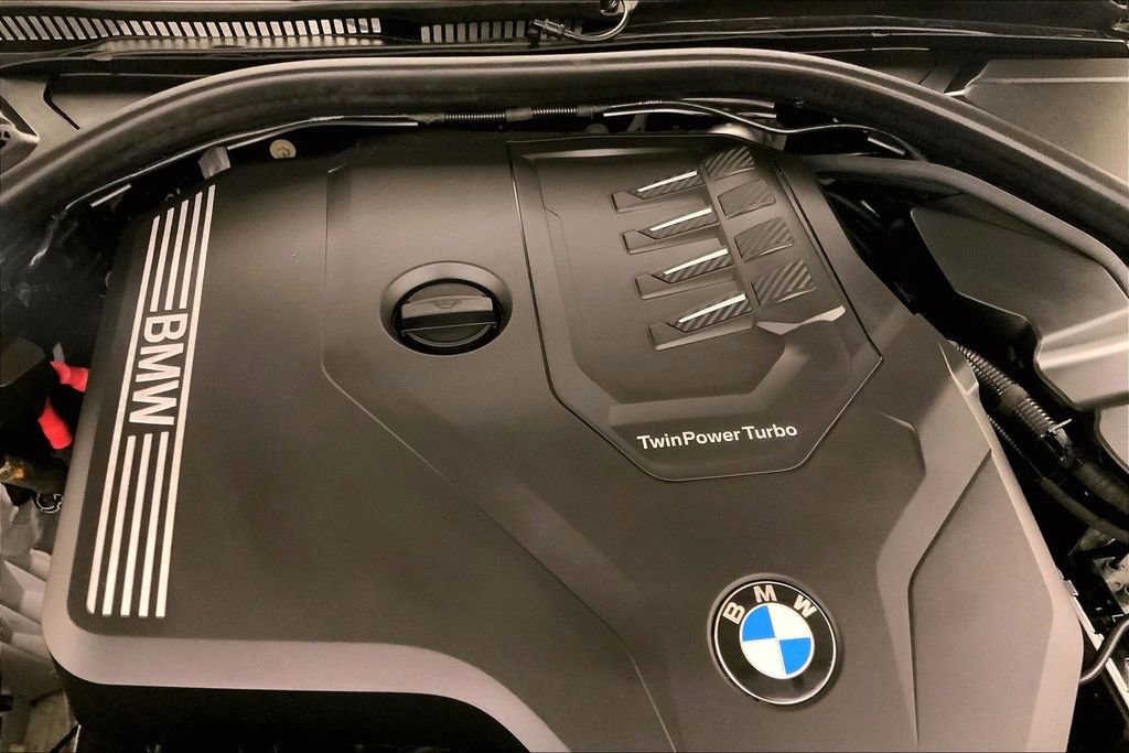 Certified 2023 BMW 330i xDrive Sedan w/ Premium Package AWD/4WD image 31