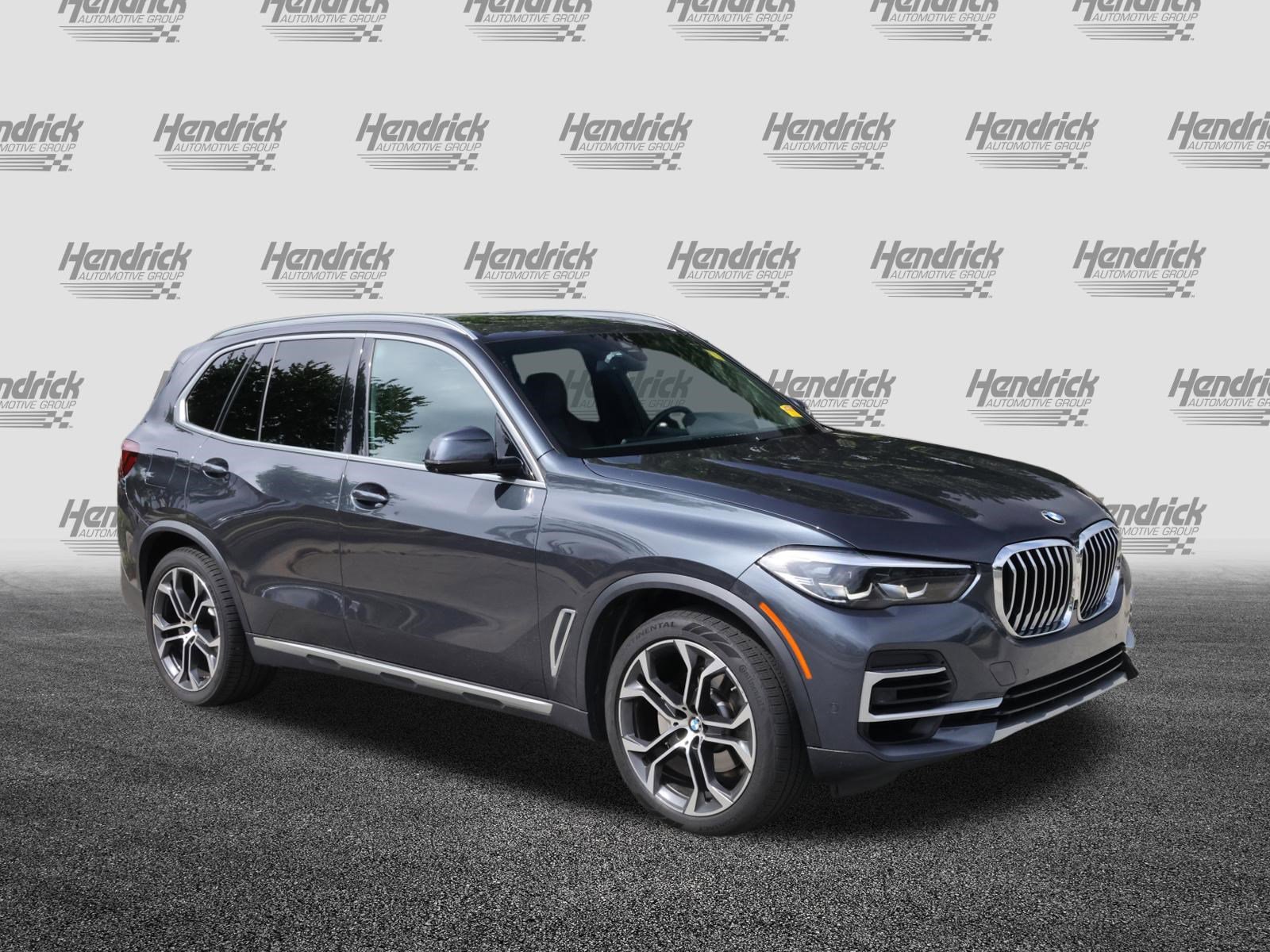 Used 2022 BMW X5 sDrive40i w/ Premium Package RWD image 2