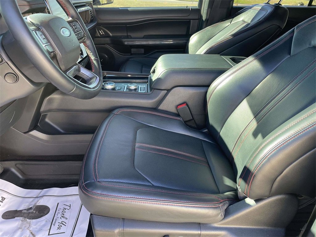 Used 2023 Ford Expedition Max Limited image 13