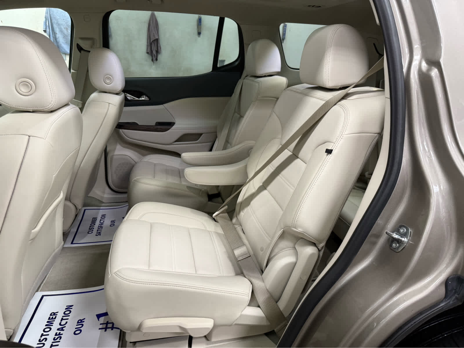 Used 2023 GMC Acadia Denali w/ Denali Technology Package image 21