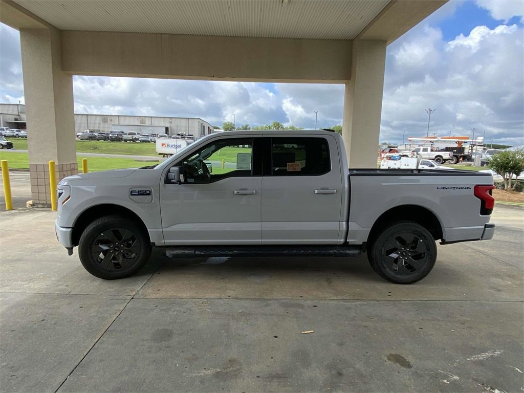 New 2025 Ford F150 Lightning Flash image 6