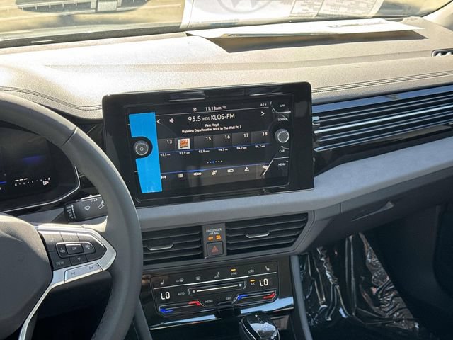 New 2026 Volkswagen Jetta SE FWD image 9