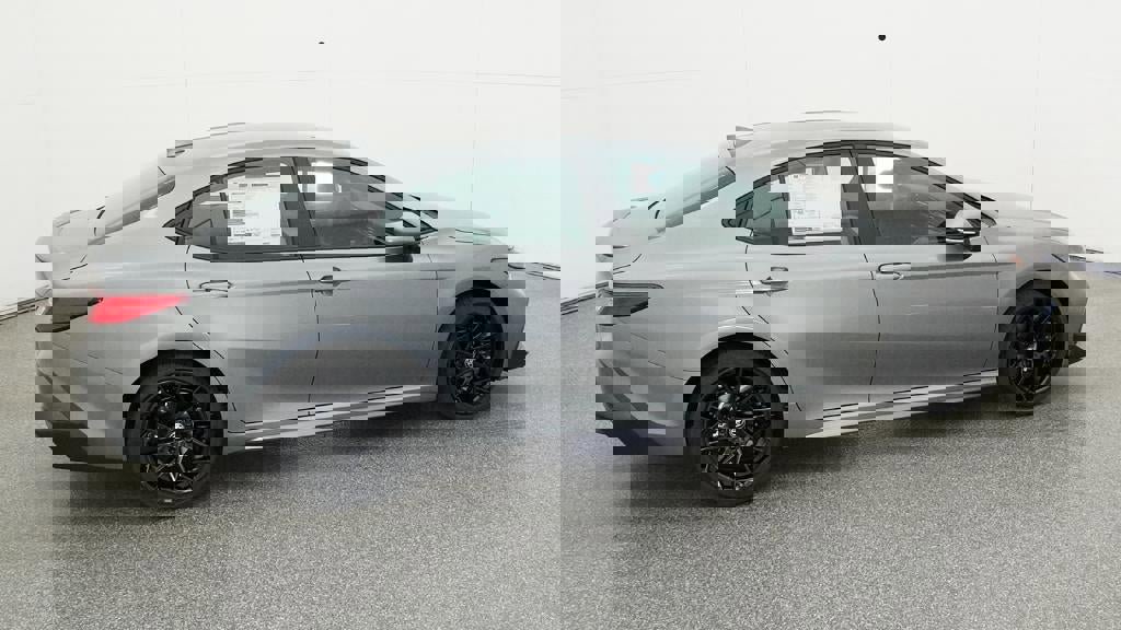 New 2026 Toyota Camry SE image 10