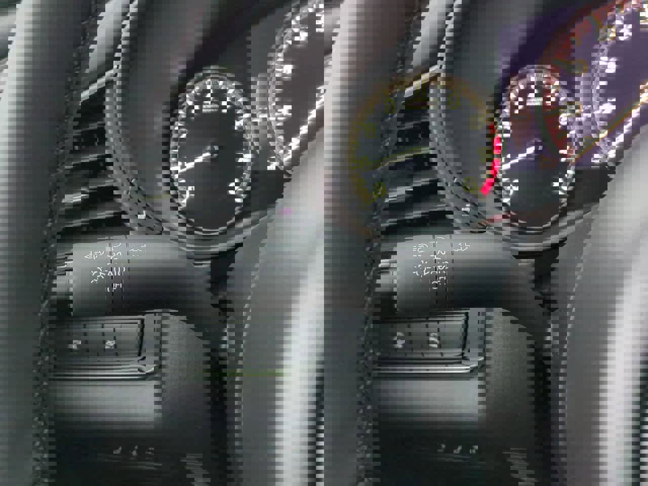 New 2025 MAZDA CX-30 AWD 2.5 S w/ Preferred Package image 26