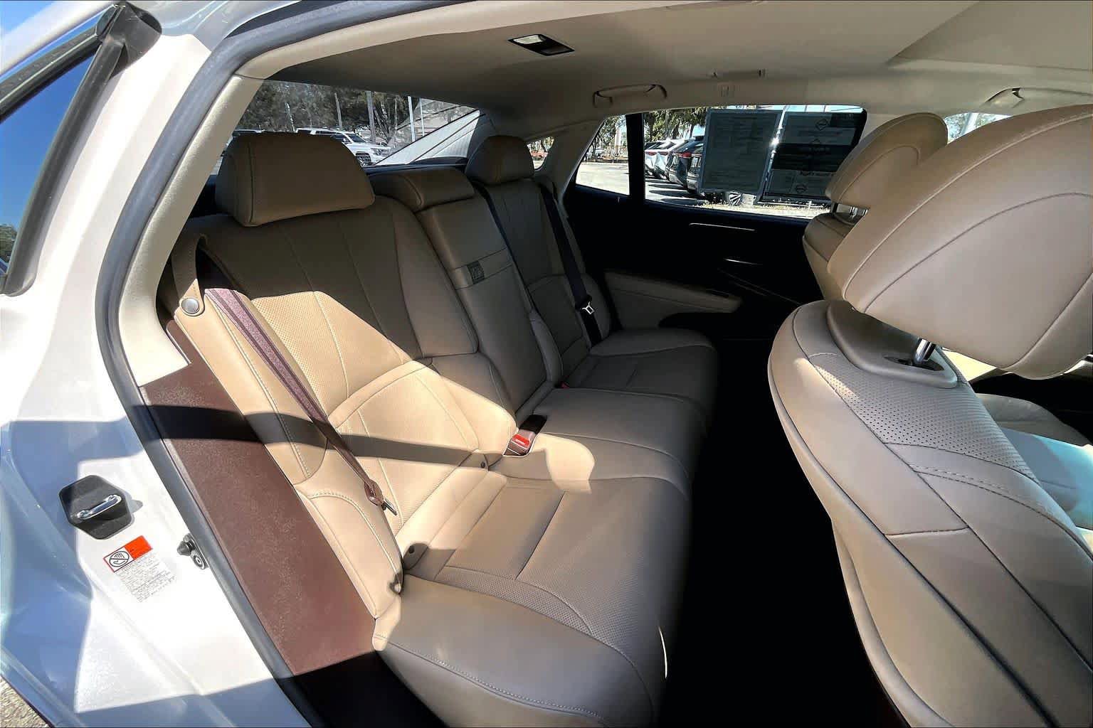 Used 2020 Lexus LS 500 w/ Accessory Package (Z2) image 20