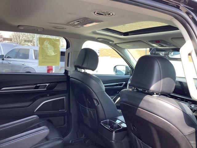 Used 2025 Kia Telluride S FWD image 26