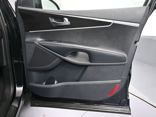 Used 2019 Kia Sorento LX image 42