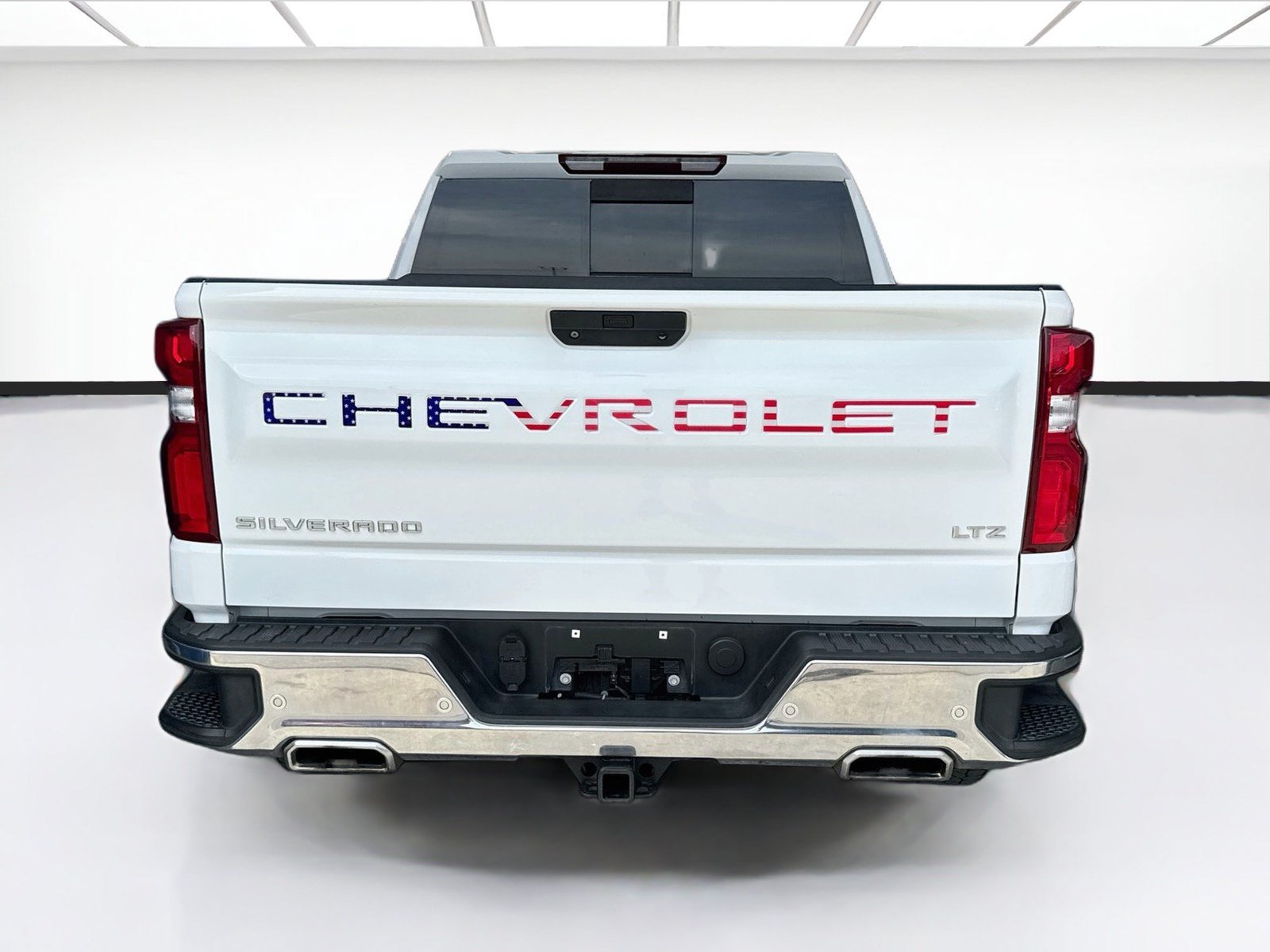 Used 2021 Chevrolet Silverado 1500 LTZ AWD/4WD image 5