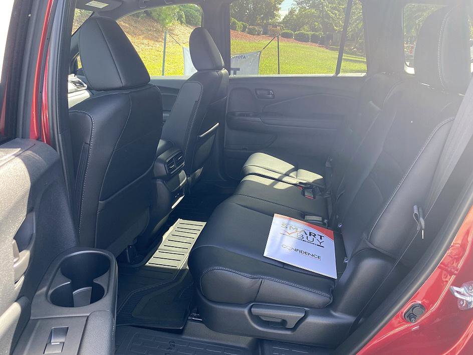 Used 2025 Honda Passport EX-L image 10
