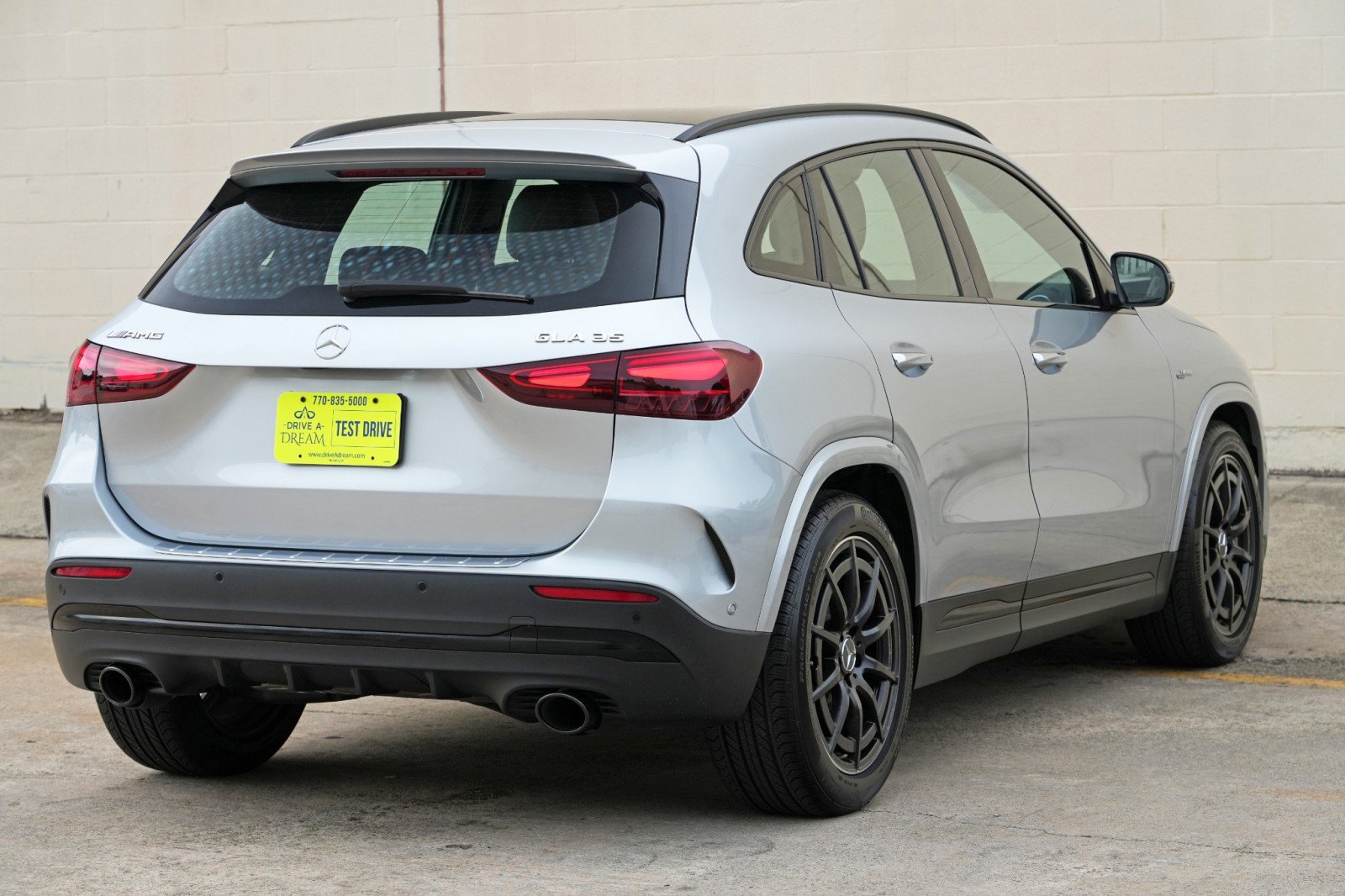 Used 2025 Mercedes-Benz GLA 35 AMG 4MATIC w/ Exclusive Trim Package image 57