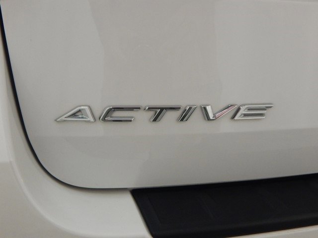 Used 2025 Ford Explorer Active w/ Active Comfort Package image 6