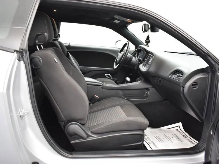 Used 2023 Dodge Challenger SXT RWD image 15