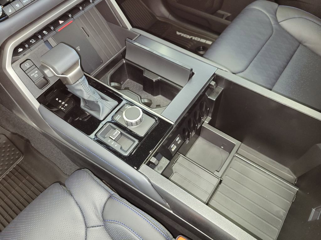 Used 2026 Toyota Sequoia Platinum AWD/4WD image 10