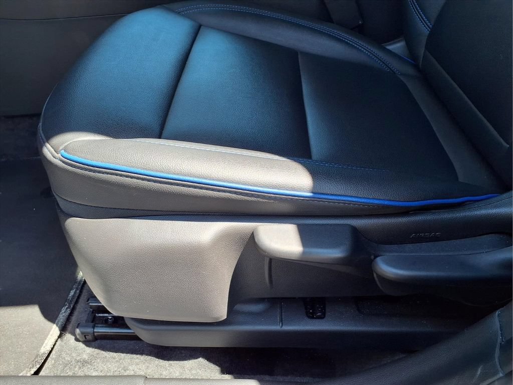 Certified 2025 Buick Envista Sport Touring FWD image 17