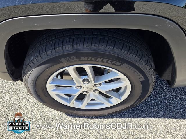 Used 2025 Jeep Grand Cherokee Laredo X w/ Luxury Tech Group I image 19