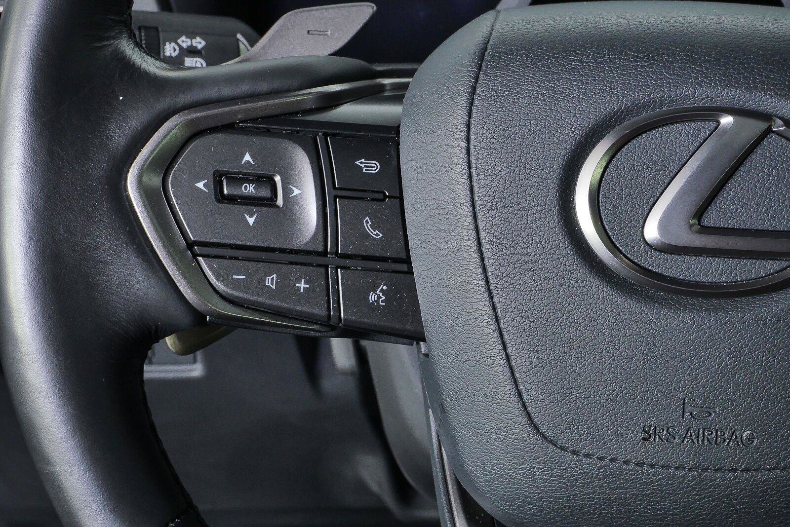 Used 2024 Lexus GX 550 w/ Accessory Package (Z1) AWD/4WD image 10