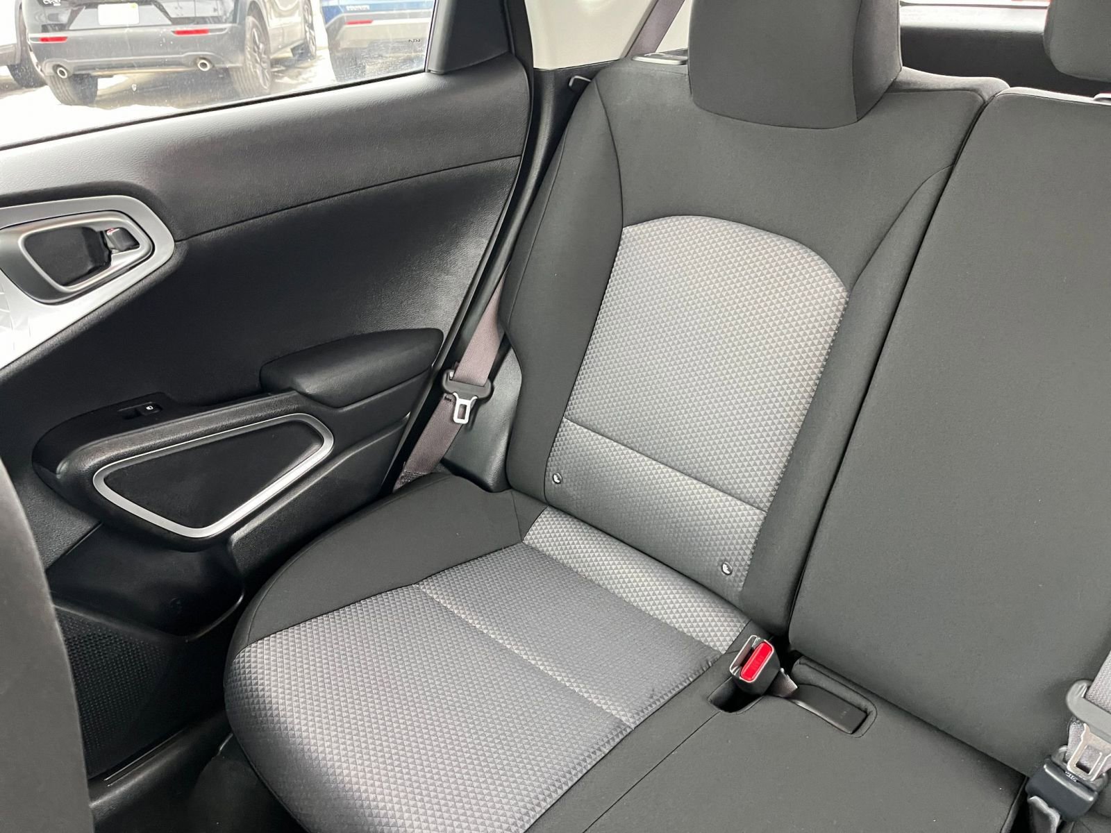 Used 2025 Kia Soul LX w/ LX Technology Package image 35