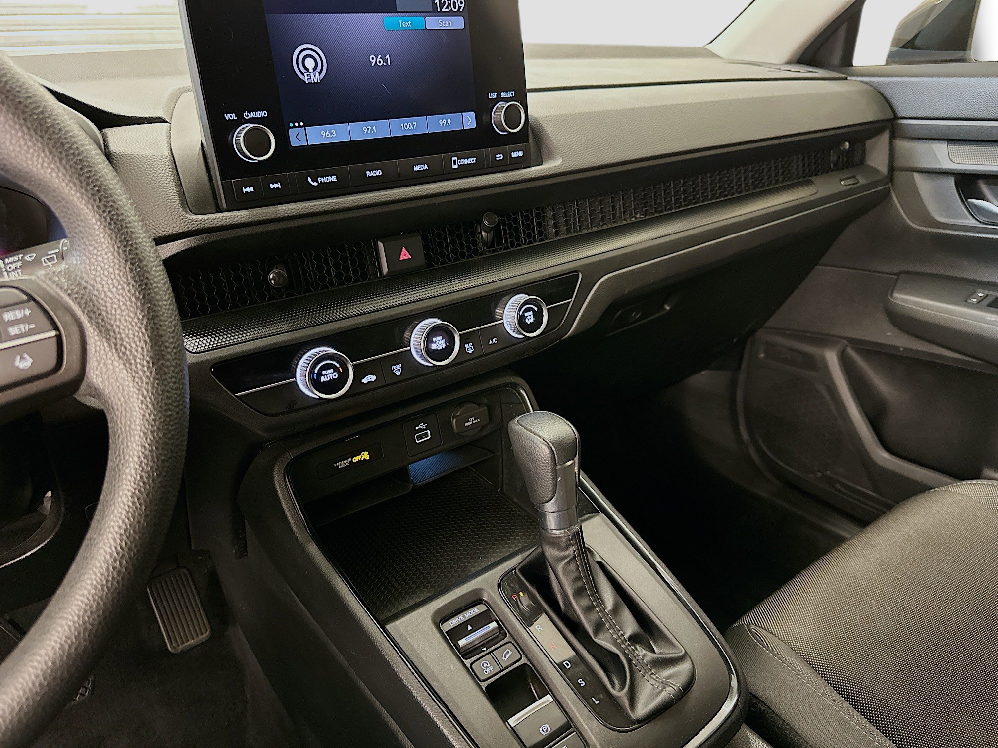 Used 2024 Honda CR-V LX image 25