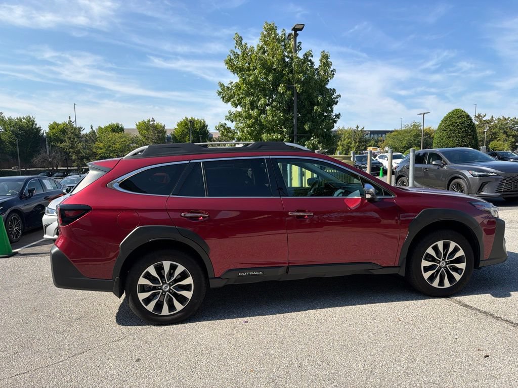 Used 2025 Subaru Outback Touring XT AWD/4WD image 13