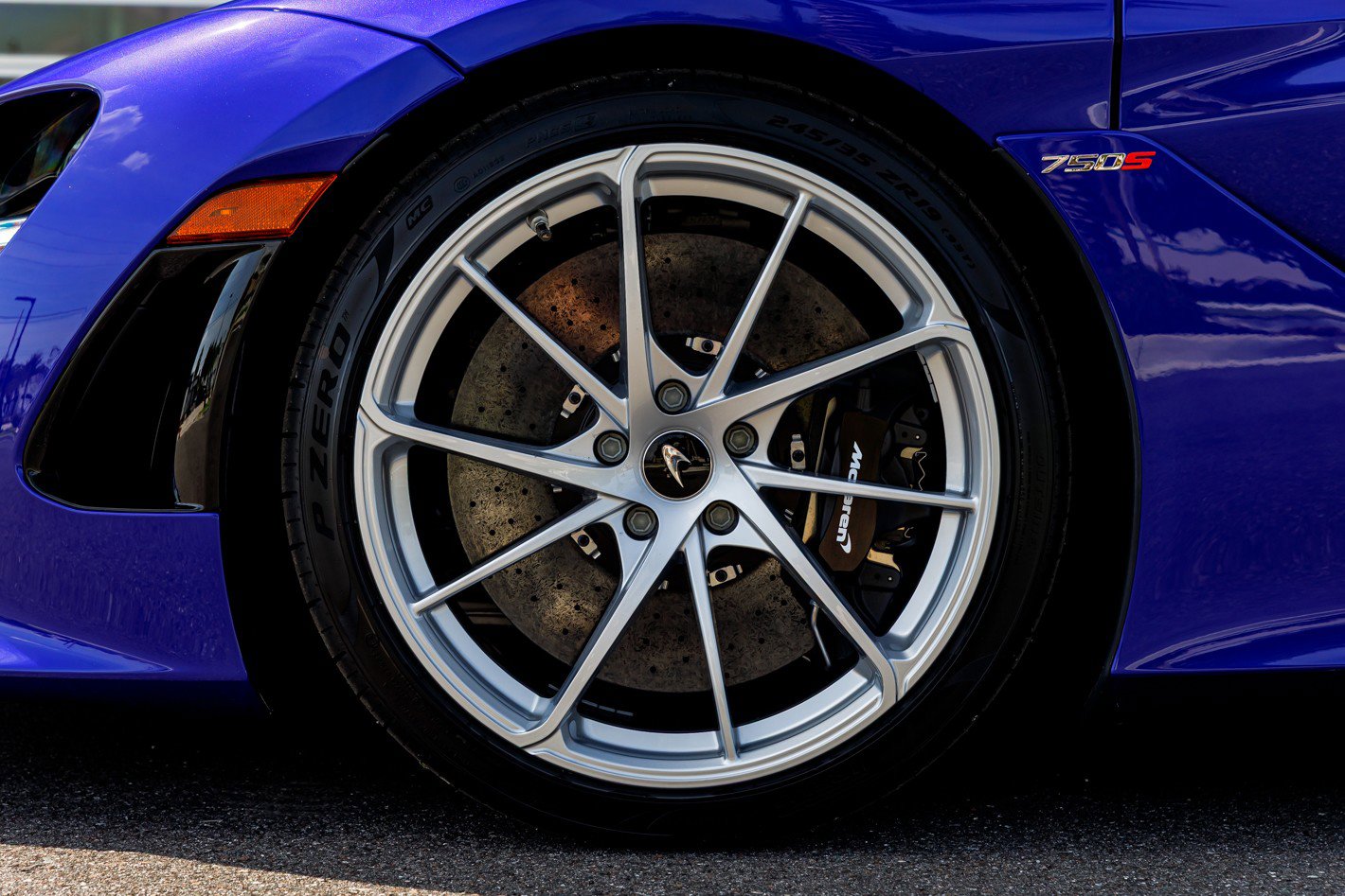 New 2026 McLaren 750S Spider RWD image 21