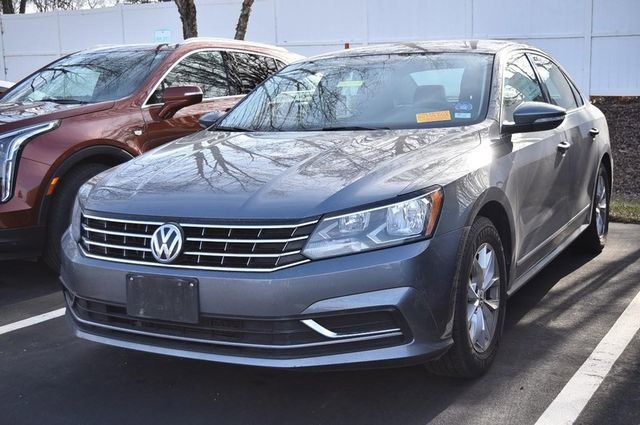 Used 2016 Volkswagen Passat 1.8T S image 4