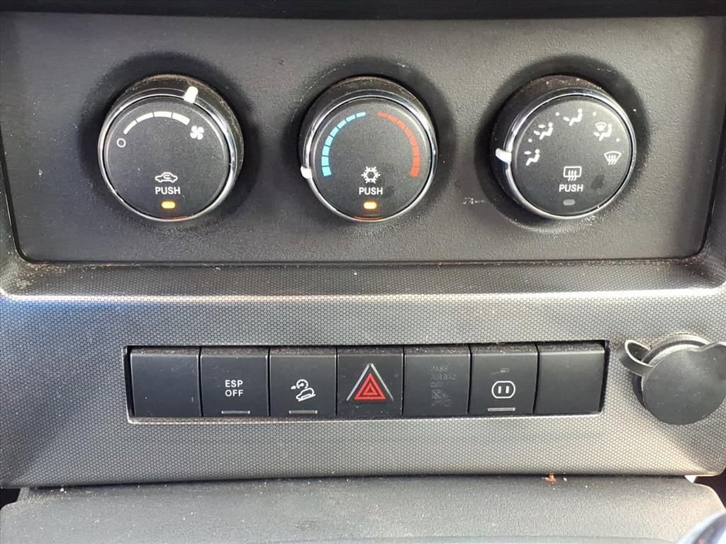 Used 2009 Jeep Liberty Sport w/ Popular Equipment Group AWD/4WD image 15