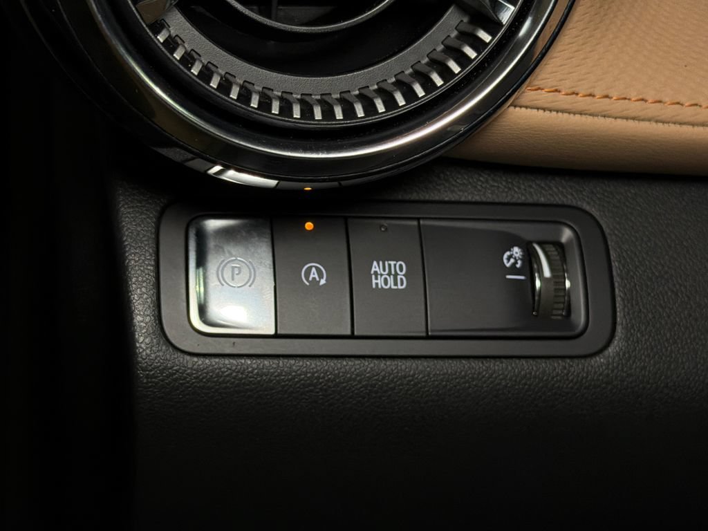 Used 2025 Chevrolet Equinox ACTIV FWD image 25