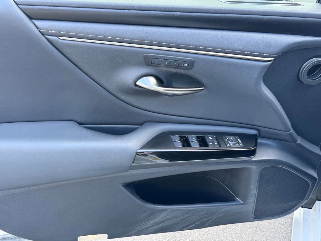 Used 2022 Lexus ES 350 w/ Premium Package FWD image 26